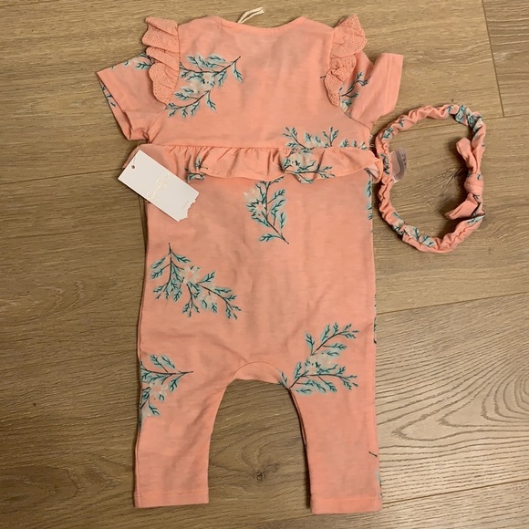 Jessica Simpson baby girl romper and matching headband - Picture 2 of 3